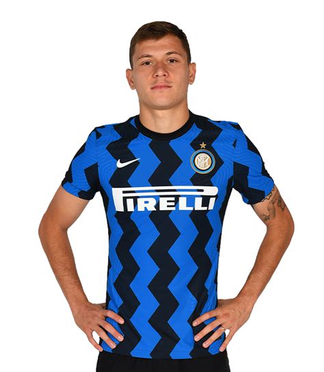 #italy nt #lorenzo pellegrini #nicolò barella #federico chiesa #mygif #nations league 20/21 #quoting an italian meme they are collected from the streets to say we don't have big names but we still do good somehow. Nicolò Barella - Effectif - Internazionale.fr