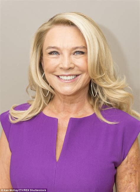 Amanda Redman Shows Off Youthful Glow After Admitting She S Used To Botox Daily Mail Online