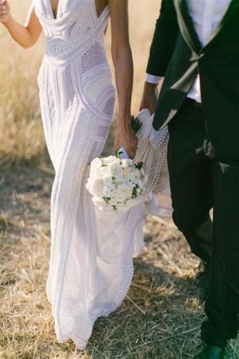 We would like to show you a description here but the site won't allow us. Nadia Bartel's J'aton Couture Dress | Wedding dresses ...