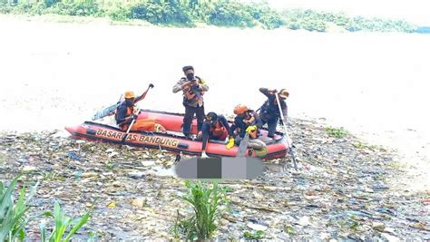 Jasad Pemancing Hilang Ditemukan Di Sungai Citarum Kbb Sejauh 2 Km Dari