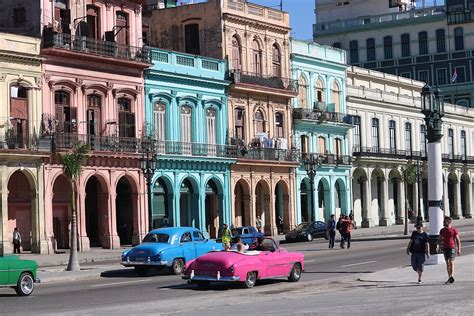Cuba is the largest caribbean island , between the caribbean sea and the north atlantic ocean. Architecture of Cuba - Wikipedia