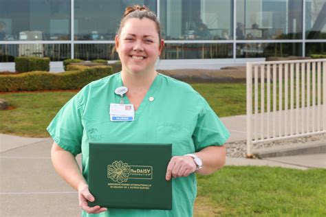 Milestone Omc Nurse Flanagan Receives Daisy Award Sequim Gazette