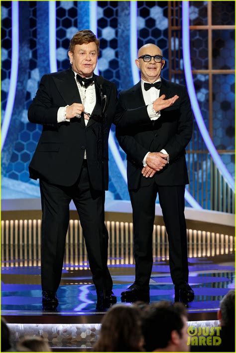 Photo Taron Egerton Wins Best Actor For Rocketman Golden Globes
