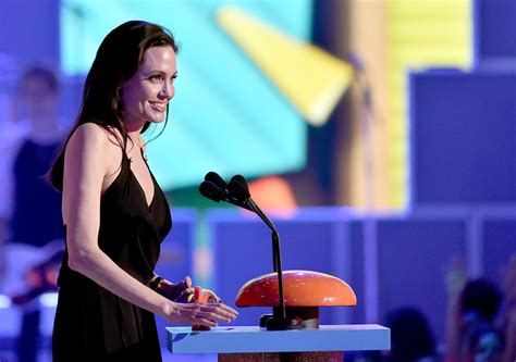Angelina Jolie Gives Emotional Speech Tells Kids Its Okay To Be