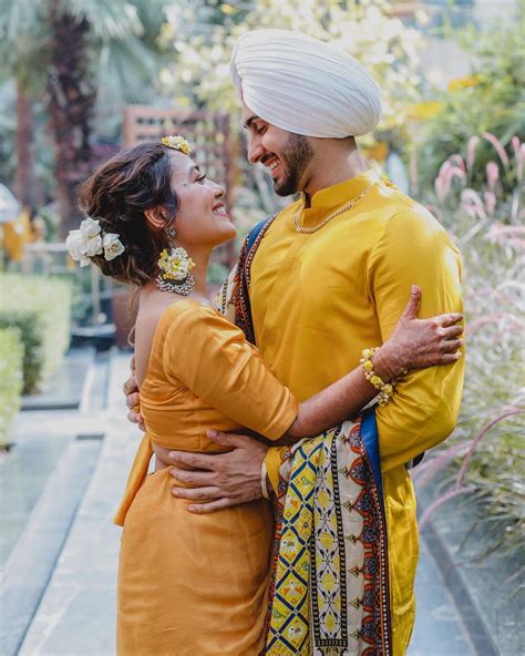 Neha Kakkar Rohanpreet Singh Wedding Bride Neha Drops Some Mushy Romantic Pictures From Their