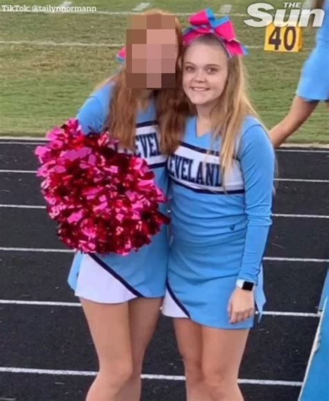 A Teenager Revealed She Was Cheerleading While Nine Months Pregnant