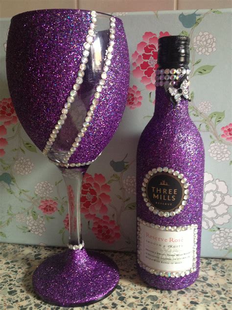 24 Diy Glitter Wine Bottles Ideas In 2021 This Is Edit