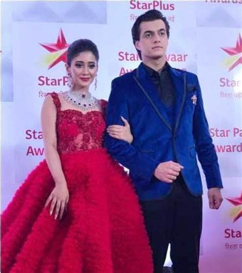 Mohsin Khan Dedicates His Award To Girlfriend Shivangi Joshi At Star