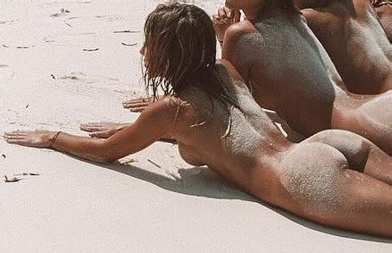 Ayla Woodruff Nude On Beach Pics Onlyfans Leaked Nudes