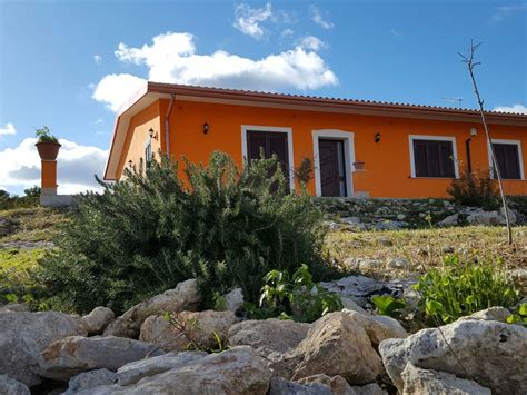 Floridia lies 12 kilometres (7.5 mi) west of syracuse. Casa de vacaciones Floridia Sicily Italia Poichigeon