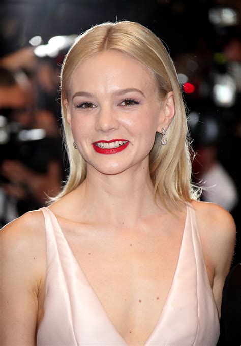 Carey Mulligan Wore Her Lob Length Hair With A Severe Middle Part For