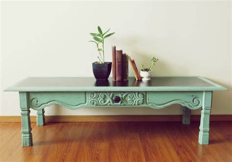 In addition to everyday creations such as bookshelves or wardrobes, and our designers work on creating unique pieces of furniture. Namely Original: Distressed Coffee Table Tutorial