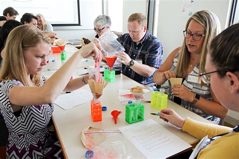 Public School Teachers Complete Program At Yale Yale National Fellows