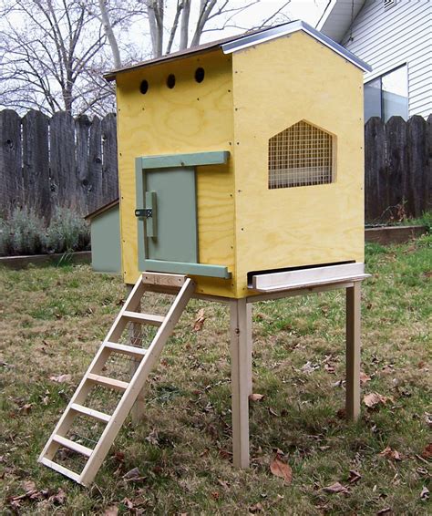 Awesome Chicken Coop Ideas You Should Assemble For The Chickens Coop Kits Chicken Ideas Tips