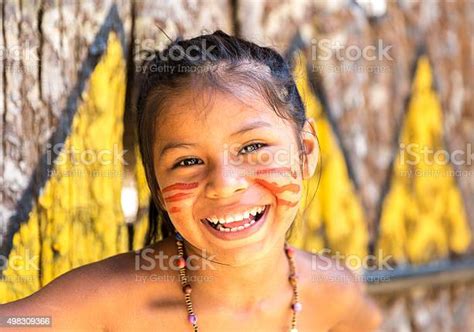 Süße Typisch Brasilianische Mädchen Im Amazonas Brasilien Stockfoto Und Mehr Bilder Von
