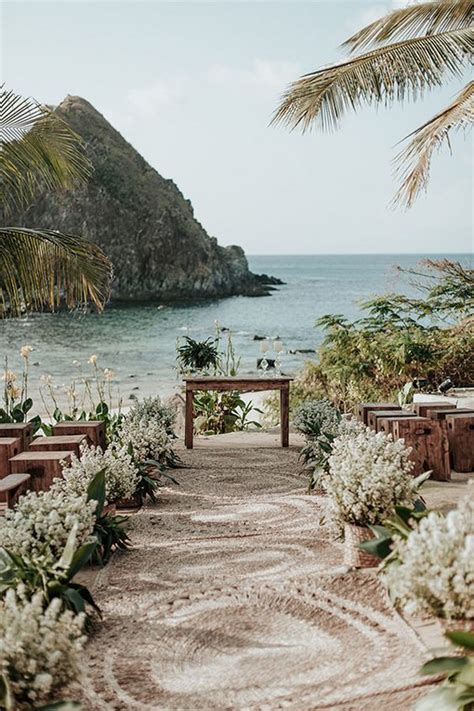 25 Stunning Beach Wedding Ideas You Cant Miss For 2021 Emmalovesweddings