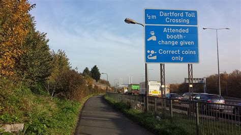 18 people have been arrested at the dartford crossing in a joint operation by police. blog7t: Dartford Crossing by bicycle