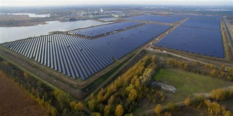 Mit encavis vom eu green deal profitieren! ENCAVIS expands its participation in solar park portfolio