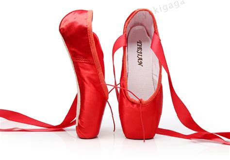 chaussons danse classique pointes en satin rouge