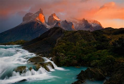 Waterfall And Sunset Patagonia In The Andes Mountains Fond Décran Hd