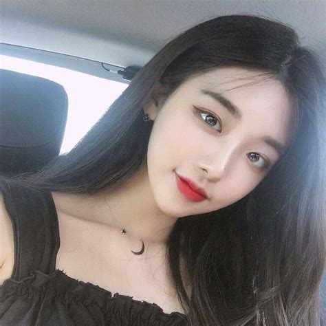 방송인 김준희가 밝은 모습으로 금요일 오후 근황을 전했다. 얼짱_일반인얼짱_몸짱_Naver얼짱커플사진 - www.aihei2w.com