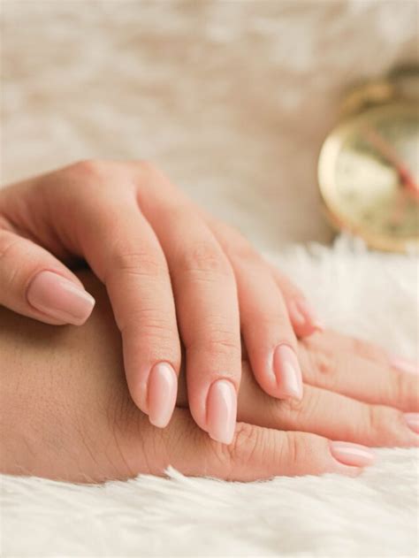Tips To Keep Your Nails Healthy With Dip Powder Nails Womenio