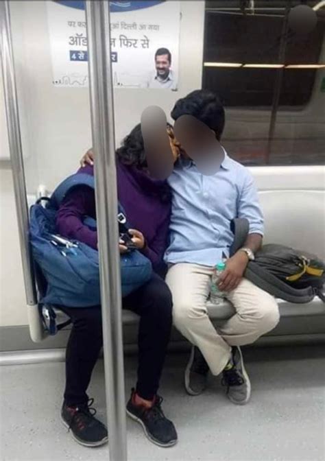 Megh Updates 🚨™ On Twitter Photos Claimed To Be Clicked In Delhi Metro Viral