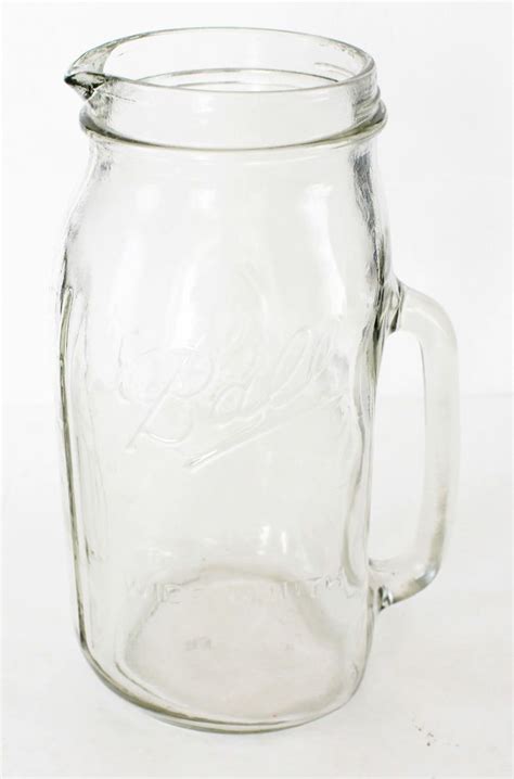 You can easily put a spout onto your mason jar so that it can pour spices out just like a kids love things that sparkle and glitter, like these diy snow globes. Ball Canning Jar Pitcher Wide Mouth Glass Mason 2 Quart Pouring Spout Clear Vtg | Ball canning ...