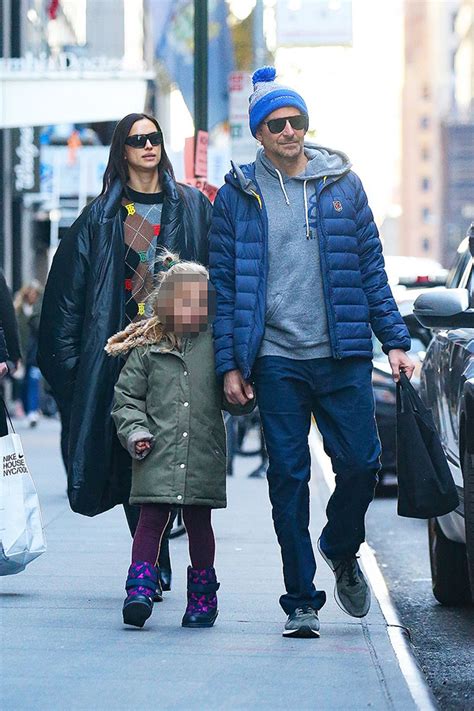 Bradley Cooper And Irina Shayk Take Daughter To See Nyc Christmas Tree