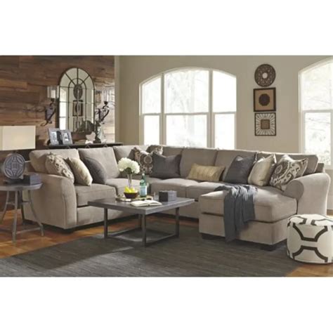 Pantomine 4 Piece Sectional By Ashley Furniture By Benchcraft By
