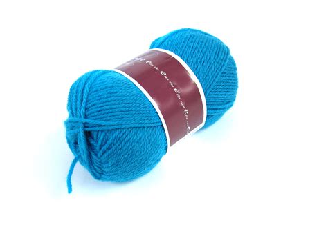 What Is A Skein Demystifying Names For Yarn Bundles Shiny Happy World