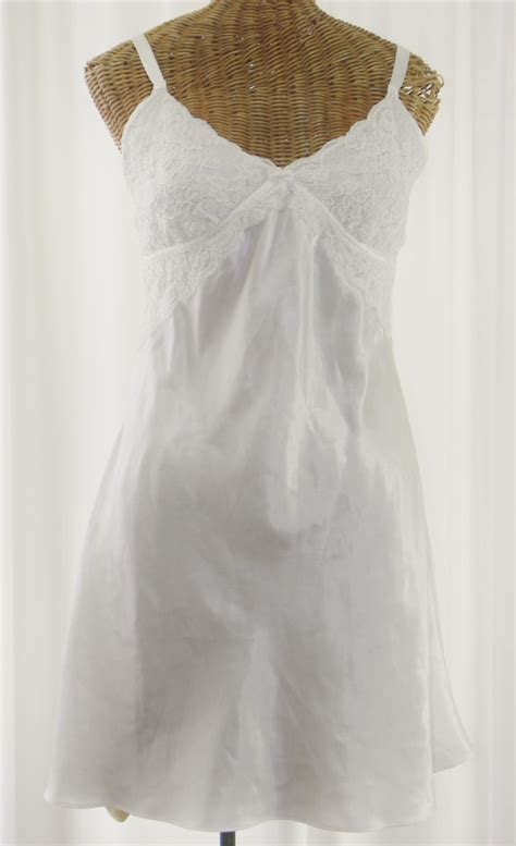 Vintage Jones Of New York Bridal White Chemise Nightgown Exquisite Lace