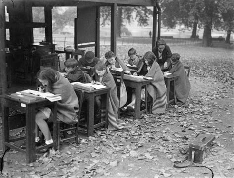 20 Amazing Vintage Photos Of Open Air Schools In The Early 20th Century