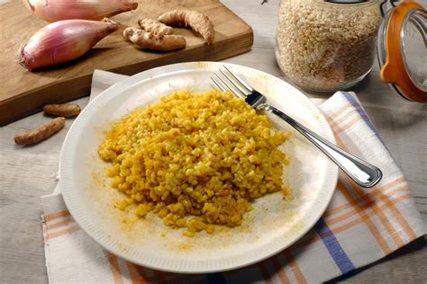 A whole grain of rice has several layers. Saludable Arroz Amarillo - Preparado Con Arroz Integral ...