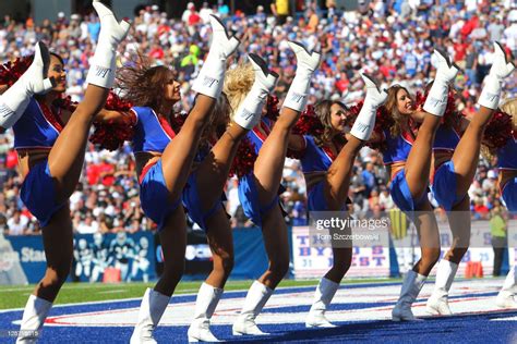 The Buffalo Jills Cheerleaders Of The Buffalo Bills Dance During An News Photo Getty Images