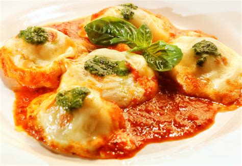 Todas las recetas light de cocineros italianos, para los que estamos a dieta y no queremos perder el sabor de la buena comida. La cocina de Italia en Argentina