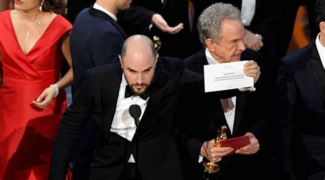 From 'la la land' to 'moonlight,' here are all the films that won big at the 2017 oscars sunday, february 26 — see the full list. Oscars 2017 and the Film-Worthy Fail | Emilio Gómez