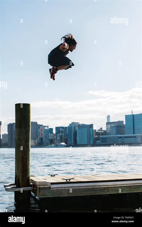 Parkour Jump Hi Res Stock Photography And Images Alamy
