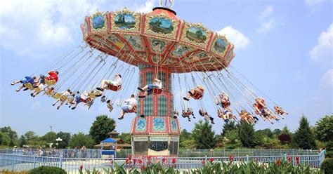 15 Vintage Amusement Parks That Offer Serious Nostalgia | FinanceBuzz