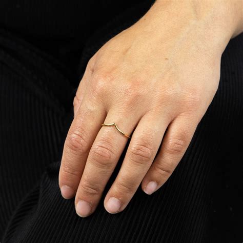 9ct Yellow Gold Wishbone Stacking Ring Buy Online Free Insured Uk Delivery
