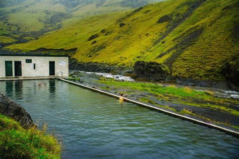 5 Things To Know Before Visiting Seljavallalaug Pool In Iceland