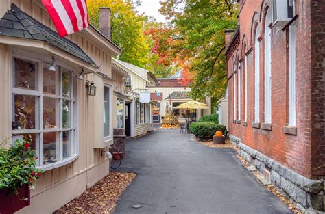 7 Small Towns In Massachusetts That Are Full Of Charm And Perfect For A