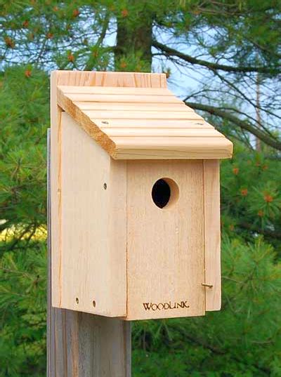 Audubon Woodlink Cedar Bluebird House