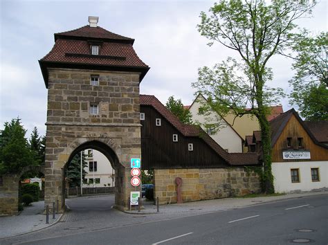 Außendienststunden in neunkirchen und ortsteilen finden statt am: File:Neunkirchen-am-Brand-Erlanger-Tor.jpeg - Wikimedia Commons