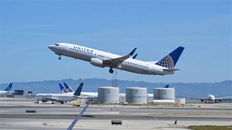 United Airlines Delta Air Lines American Airlines Suspending Flights