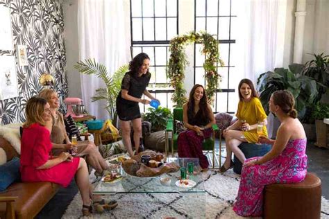 Friends Who Fete How To Throw A Whimsical Bridal Shower For The Globetrotting Girl ¡hola