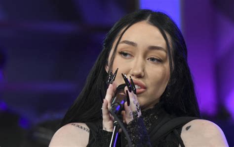 noah cyrus opens up about mental health and her struggle with addiction celebuzz