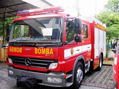 Fire Engines Photos Malaysia Atego Tender Left View