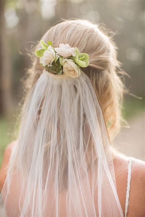 Veil With Flowers Bridal Hair Ideas Wedding Beauty Anna J