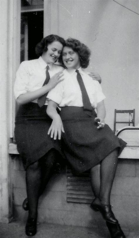 Interesting Vintage Photos Of Lesbian Loves ~ Vintage Everyday